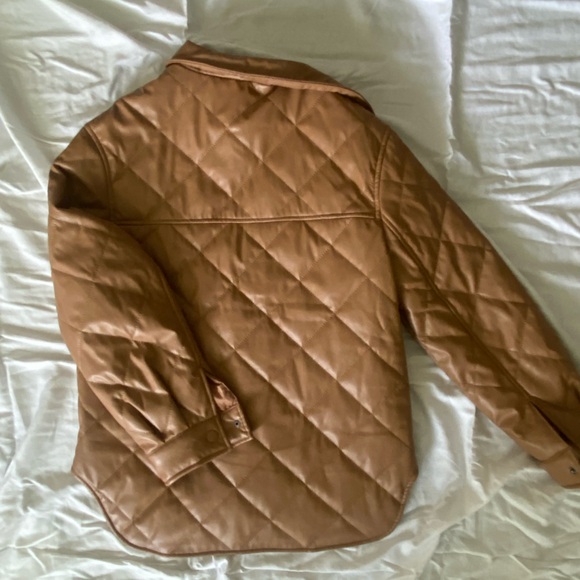 Vegan leather shirt/jacket- quilted! Camel colour. Like new, size M. - Picture 2 of 3